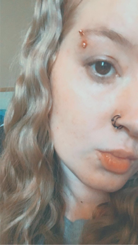 LovelyLeo94 profile picture