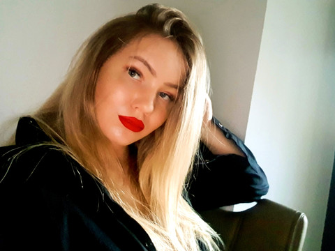 AbigaileHott profile picture