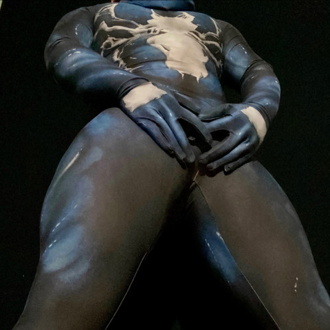 tightrubber69 profile picture