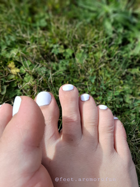 FeetFeetFeet profile picture