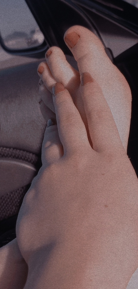 Katie's Feet 4 you profile picture