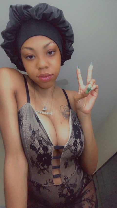 FunsizedBruja profile picture