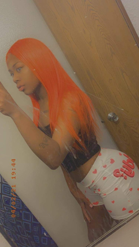 SluttyGIRLShit profile picture