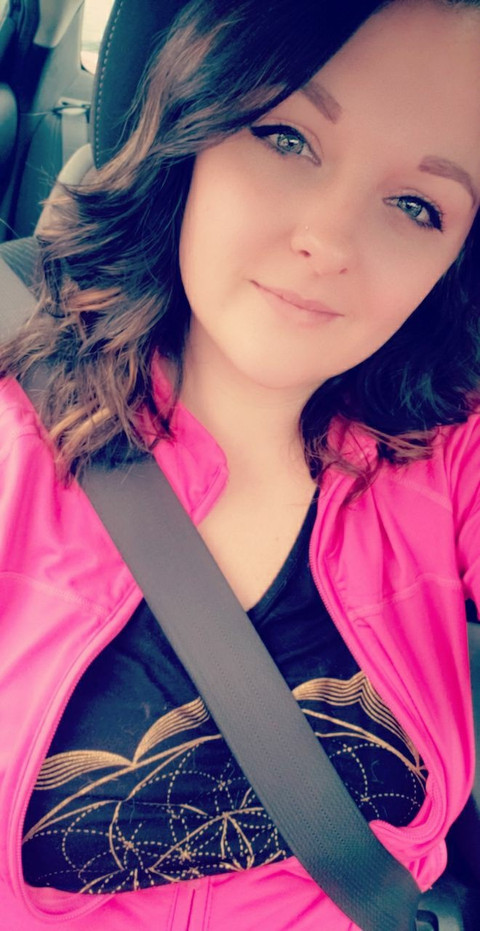 HOTWIFE143 profile picture