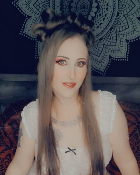 Harlow moon profile picture