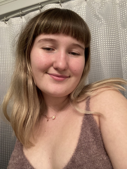 ur gf profile picture