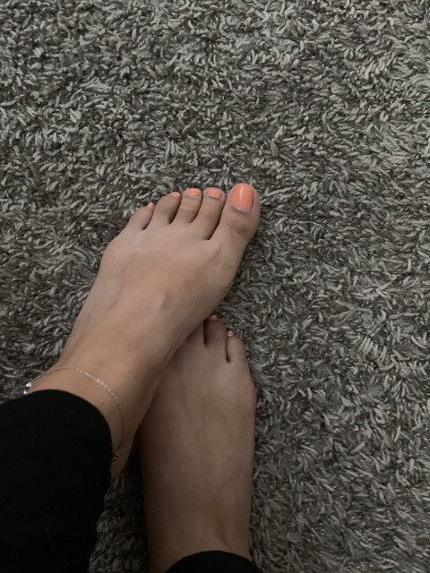 Cute Feet profile picture