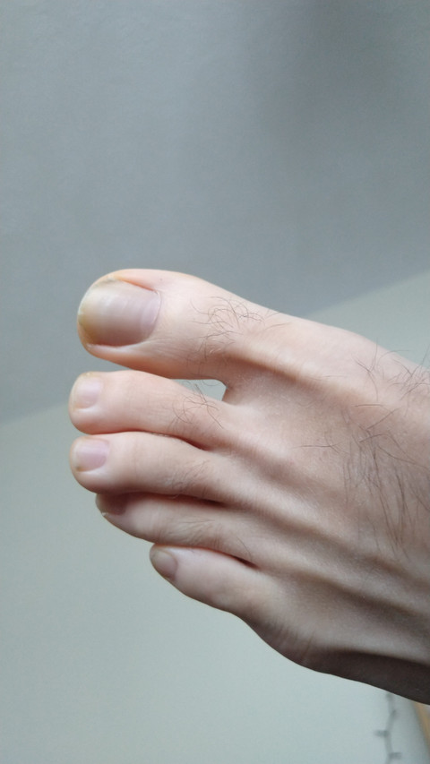 feetmehalfway profile picture