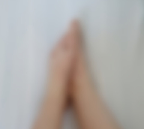 emmi's feet profile picture