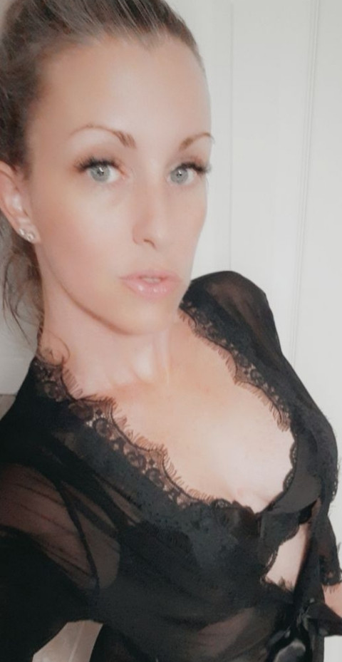 LadyBelleBlue profile picture
