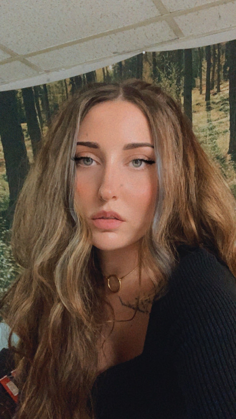 Vee profile picture