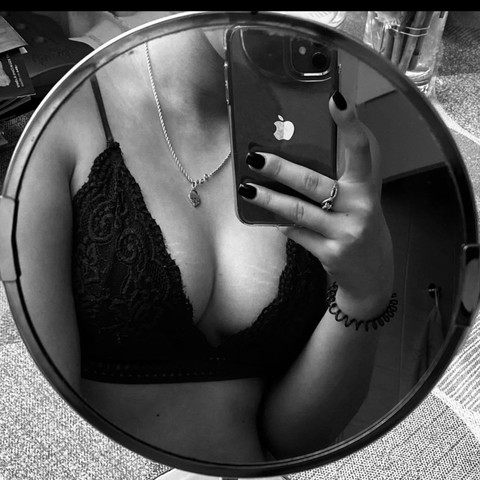 TheBeastIsTeasing🖤 profile picture