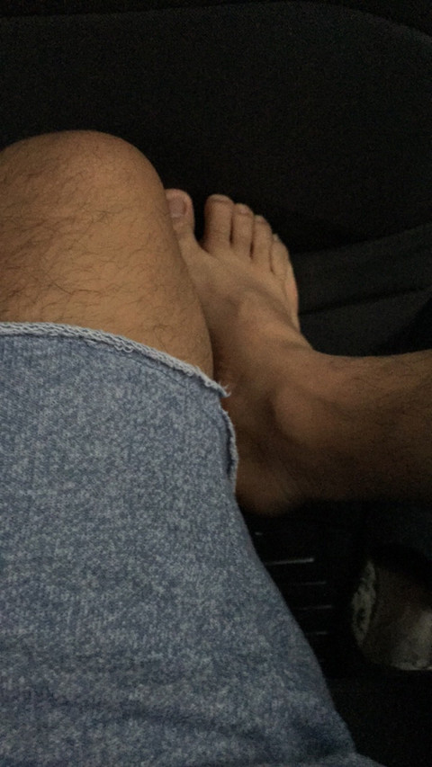 Feetish profile picture