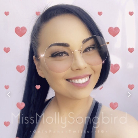 Molly Songbird profile picture