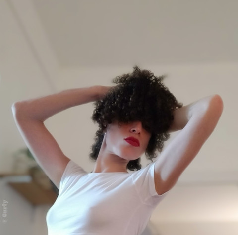 The Zipper Girl profile picture