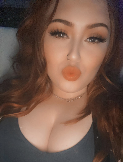 Crimson Queen👑💋 profile picture