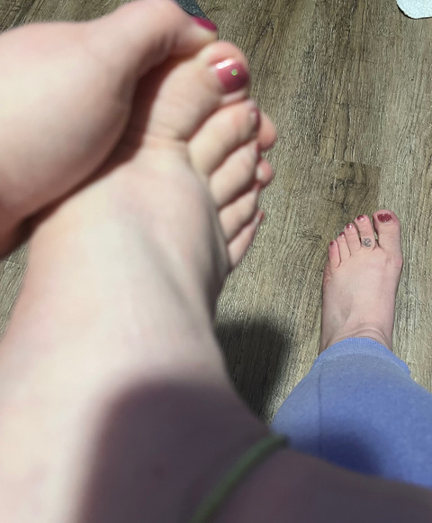 My feet are here to pleasure profile picture