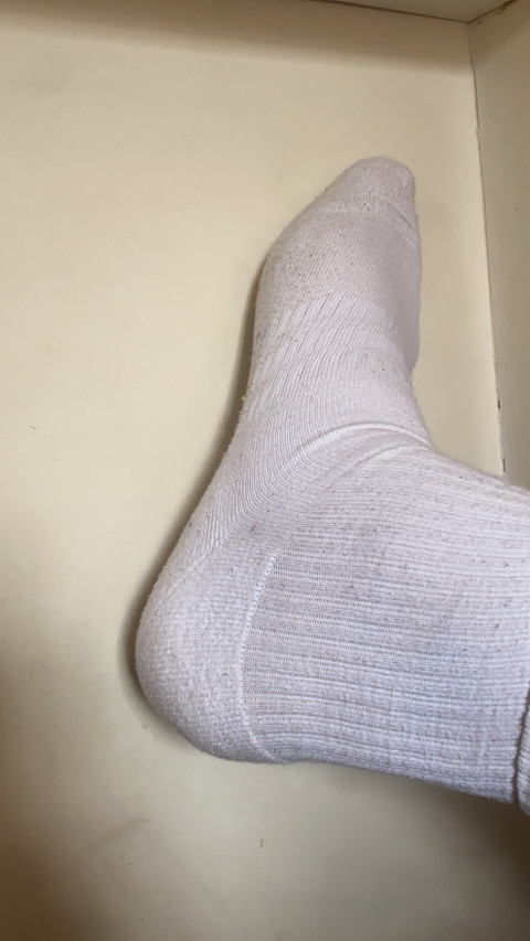 Big feet, Farts and SPH DOM 😈😈 profile picture