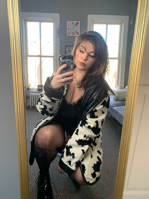 Lovely Lyss profile picture