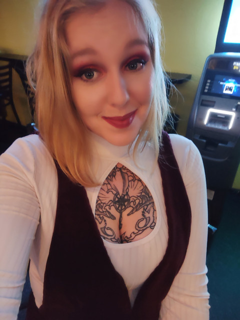 BrattySiren94 profile picture