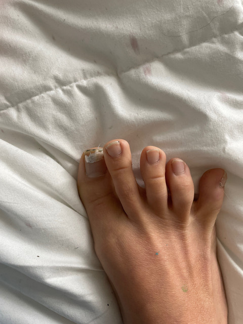 ugly feet on dirty streets profile picture