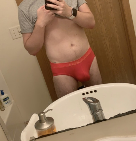 Grad Bottom profile picture