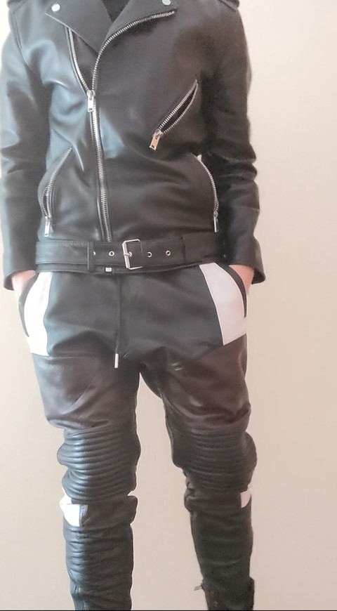 leatherbluf2932 profile picture
