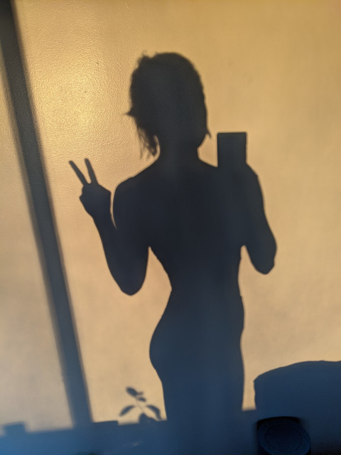 Lucy $tone profile picture