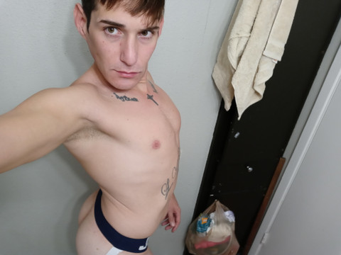 Mecoslut210 profile picture