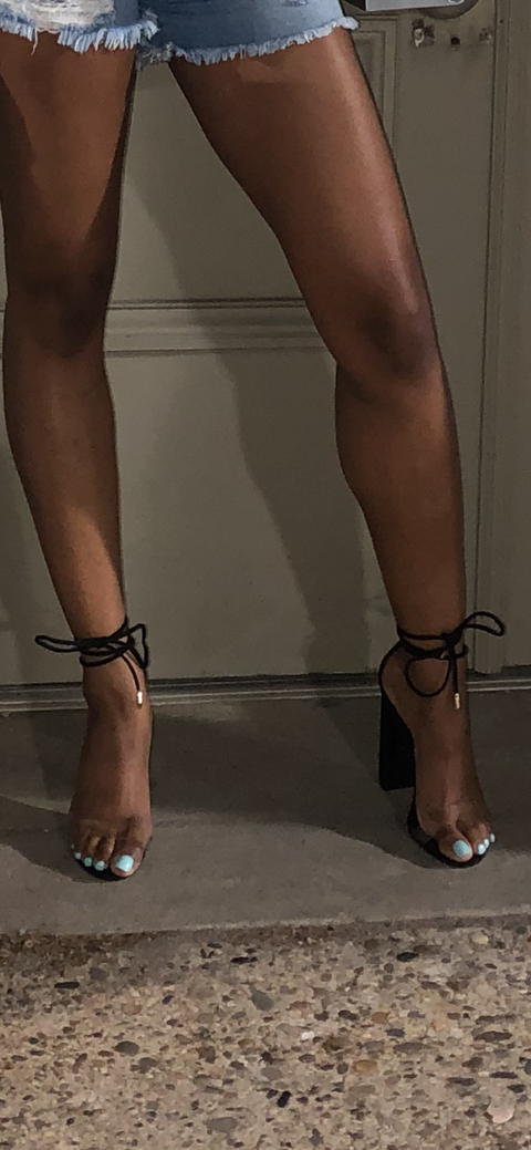 Herbrownfeet profile picture