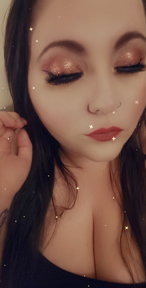 Sharlly profile picture
