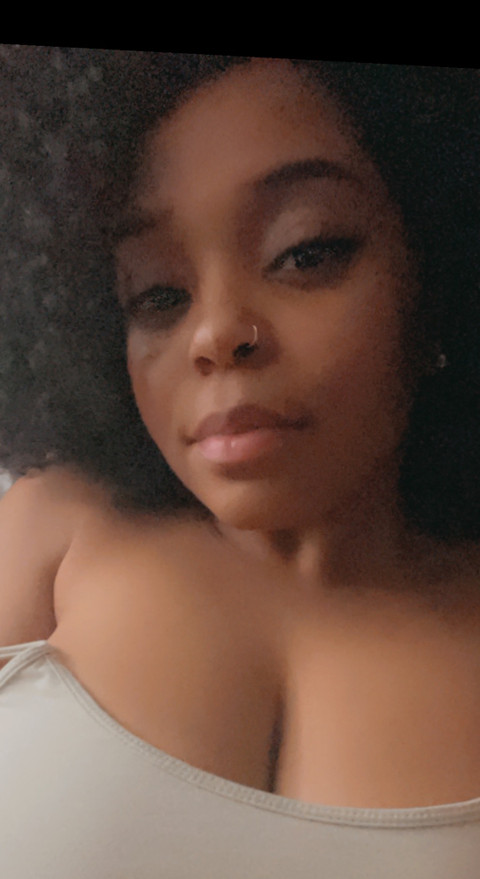 Ladyee profile picture