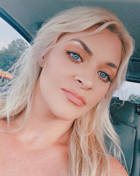 Theredneckbarbiee profile picture