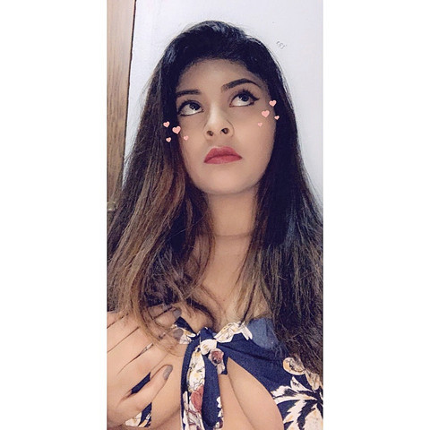 Tempting babe profile picture