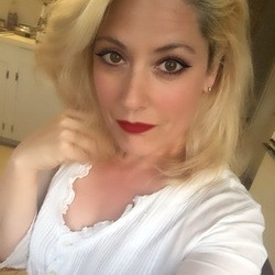 Monica G profile picture