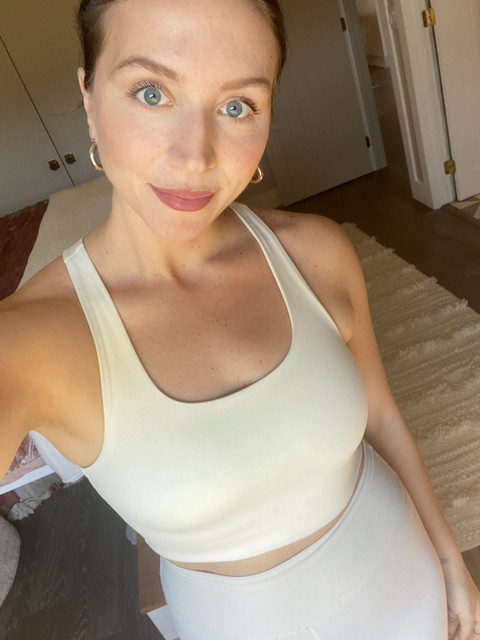 Jessica's Yoga feet profile picture