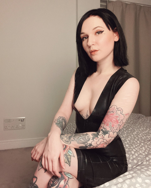 Mistress Villanelle profile picture