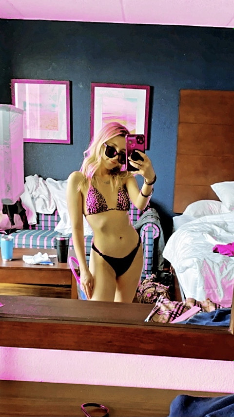 Emily profile picture