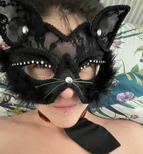 Slavewifey profile picture