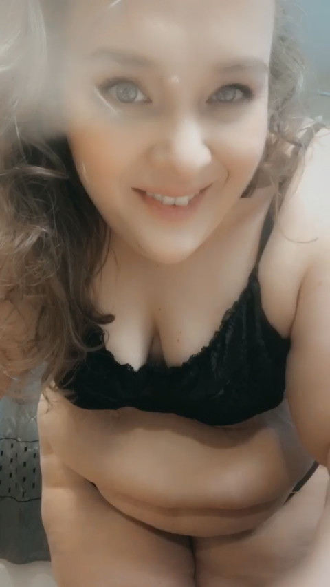 Gabriellah Gigglz profile picture