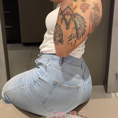 Bella V profile picture