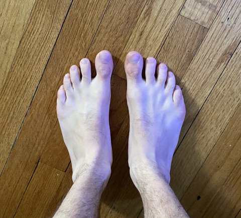 Feet 🦶 👣 profile picture