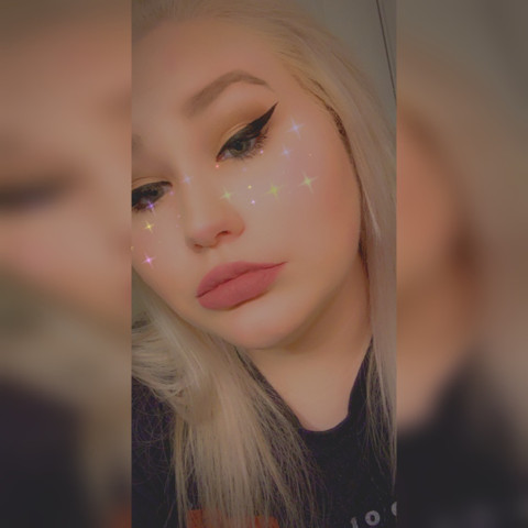 Phoenix_x_x1 profile picture