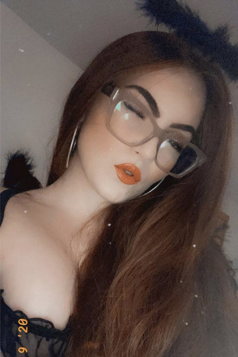 🍰  🎀  𝓈𝑒𝓃𝓅𝒶𝒾 𝓈𝓁𝓊𝓉  🎀  🍰 profile picture
