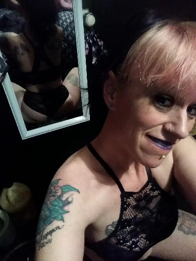 PixieLoveDust1977 profile picture