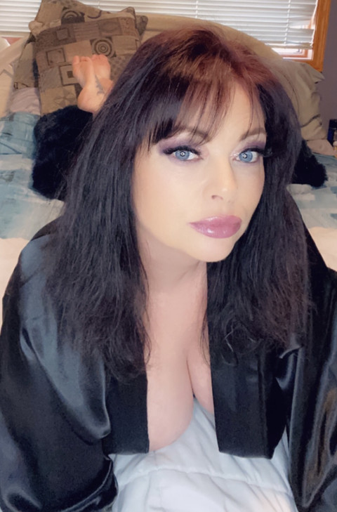 Leah Paige profile picture