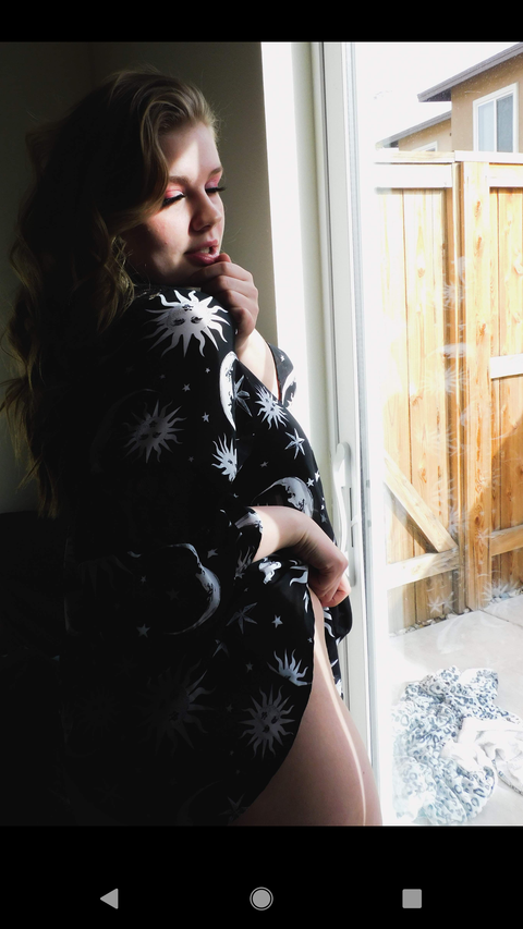 LittleMsRose profile picture