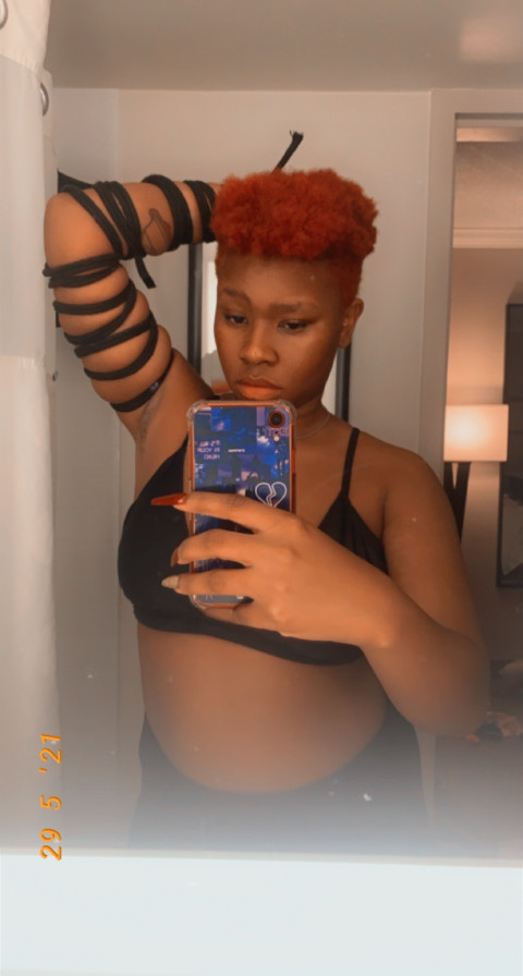 Roxanne profile picture