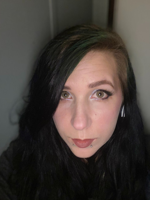 Nikki Hyde profile picture
