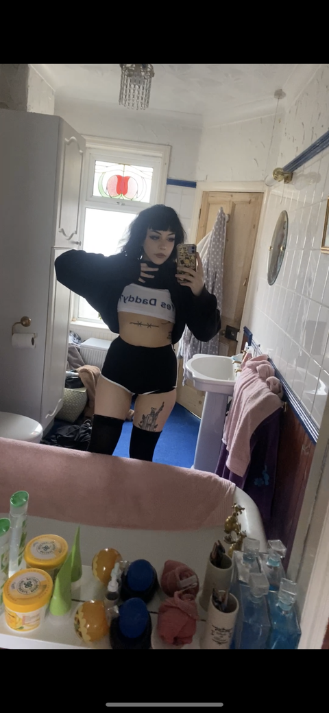 Elizabeth profile picture